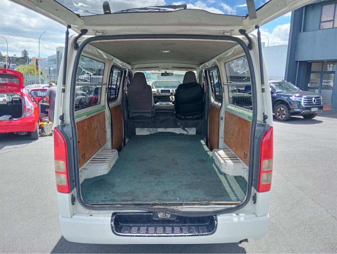 2008 Toyota Hiace