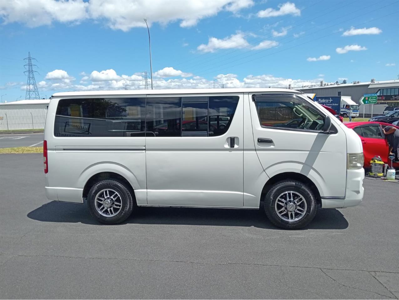 2008 Toyota Hiace