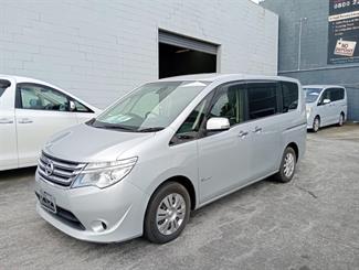 2013 Nissan Serena - Thumbnail