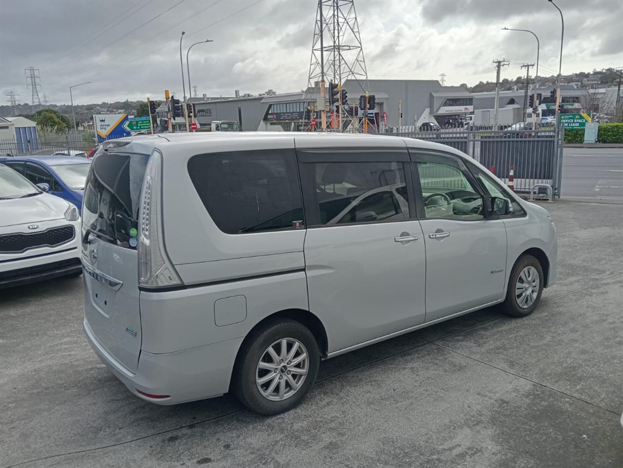 2013 Nissan Serena