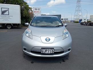 2016 Nissan Leaf - Thumbnail