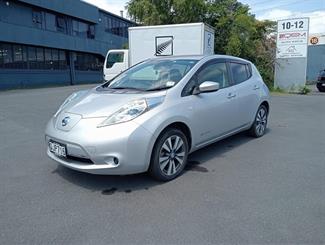 2016 Nissan Leaf - Thumbnail