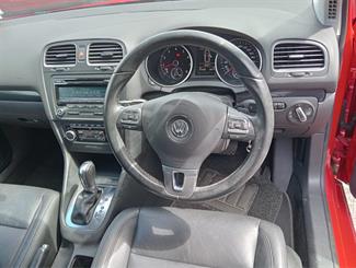 2012 Volkswagen Golf - Thumbnail