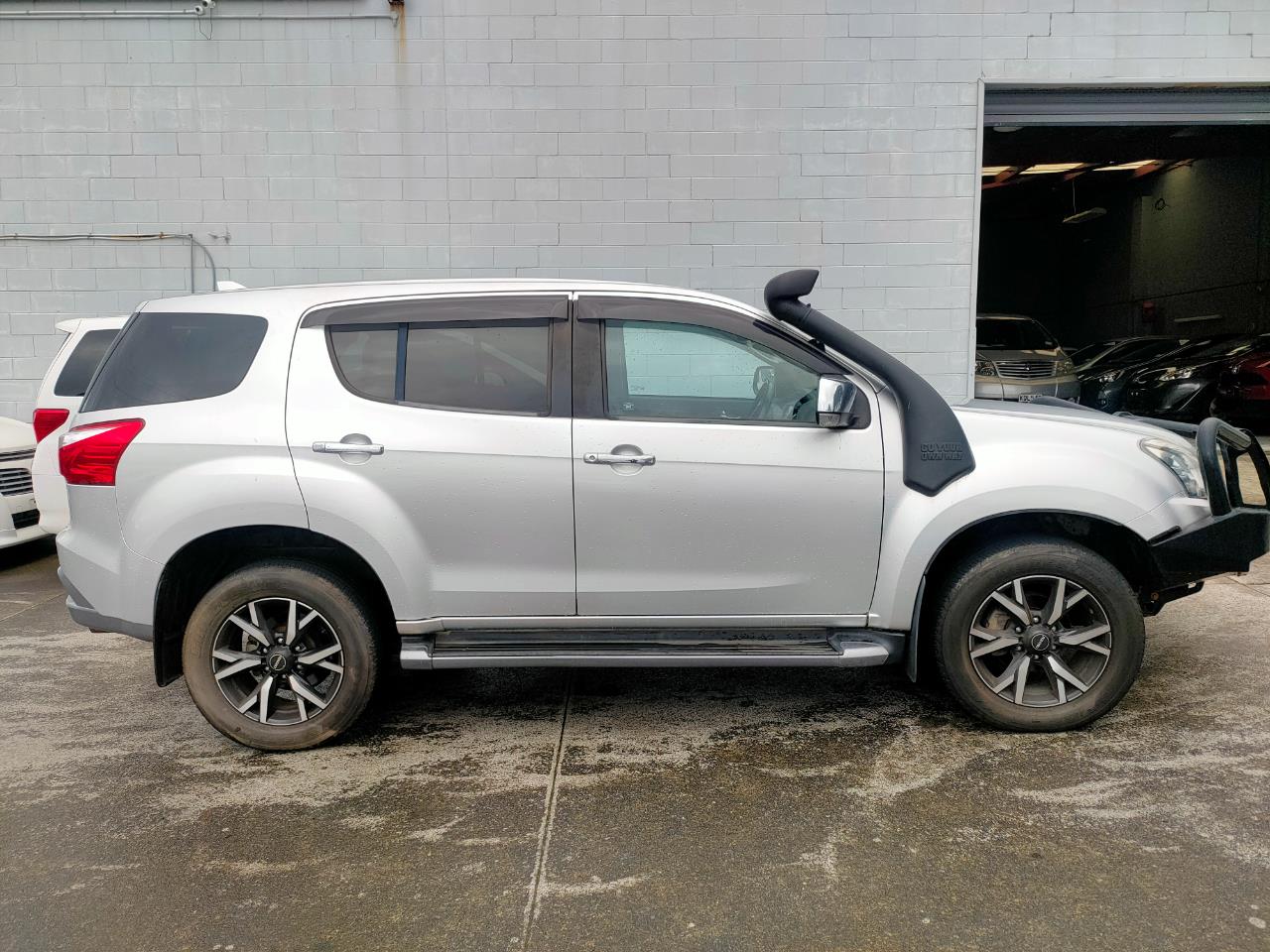 2019 Isuzu MU-X